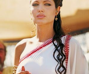 Angelina Jolie as Princess Cleopatra Pictures