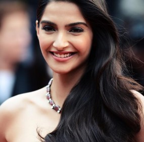 RED_CARPET_SONAM_KAPOOR_-_1_picture_original