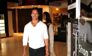 Tiger Shroff Dating with girlfriend Disha Patani